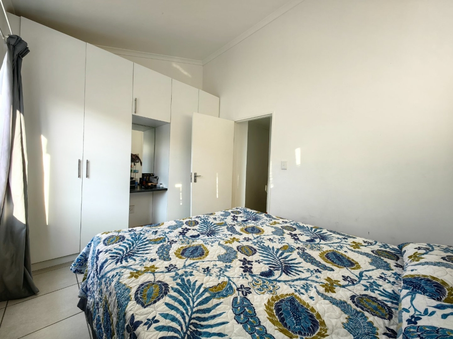 2 Bedroom Property for Sale in Stratford Green Western Cape